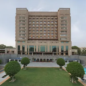 https://jaypee-vasant-continental.top-gurgaonhotels.com