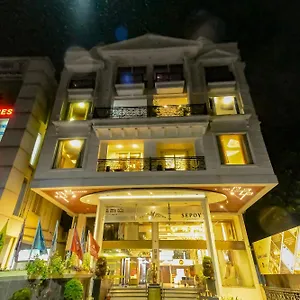https://sepoy-grande-hotel.mysorehotels.org
